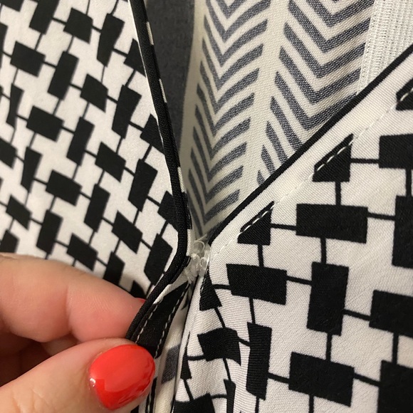 Bloomchic geometric contrast dolman sleeve pocket belted wrap jumpsuit - Picture 7 of 10